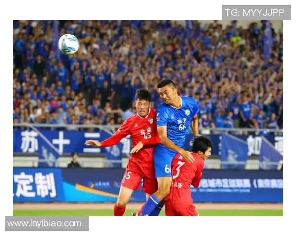 南京足球队整体压制革新探索与发展之路的深度分析与展望