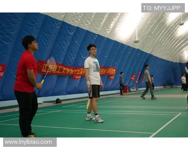 深圳羽毛球队在选拔赛中以60分稳居积分榜首位展现强劲实力